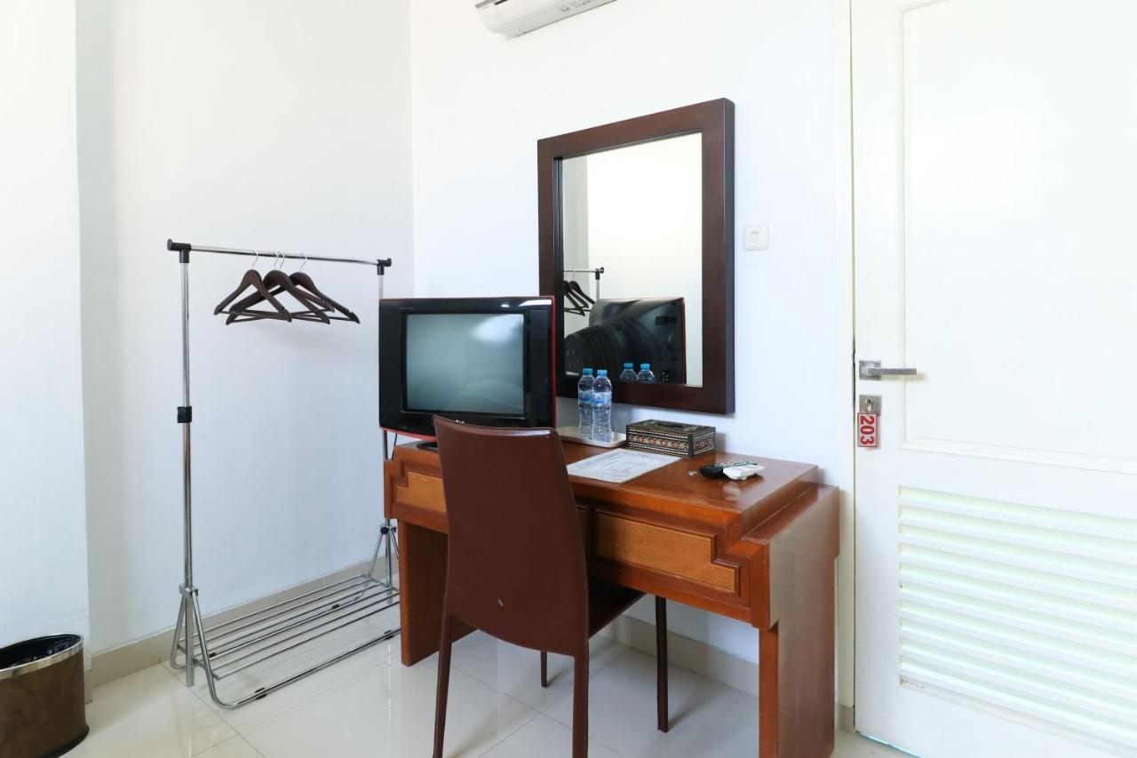 Ge Jacmart Homestay Makassar Exterior foto