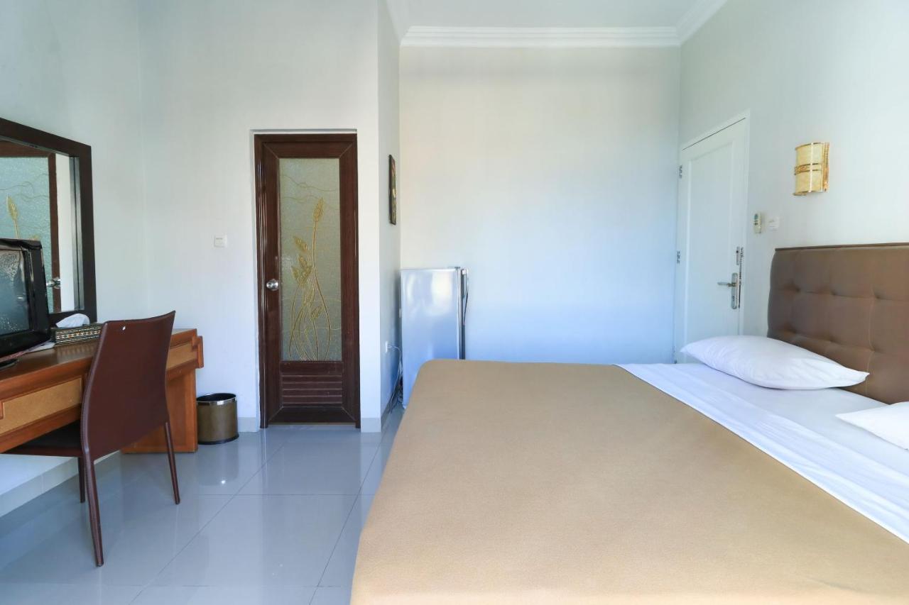 Ge Jacmart Homestay Makassar Exterior foto